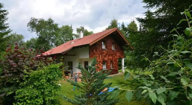 Коттедж с 4 комнатами Ferienhäuser In der Waldperle