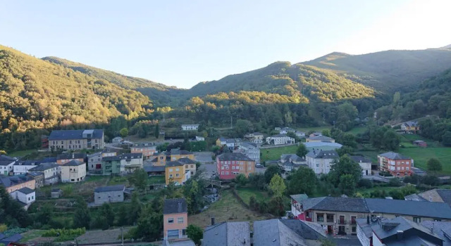 Casa Rural Pandelo, Prenota Hotel Vega de Valcarce 