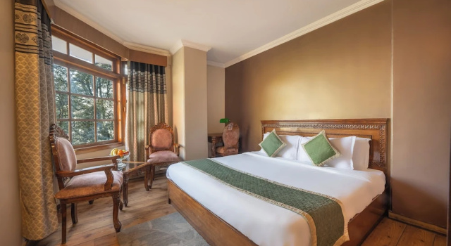 Семейный номер Standard с красивым видом из окна Wingait Inn - Hotel Near The Mall Road