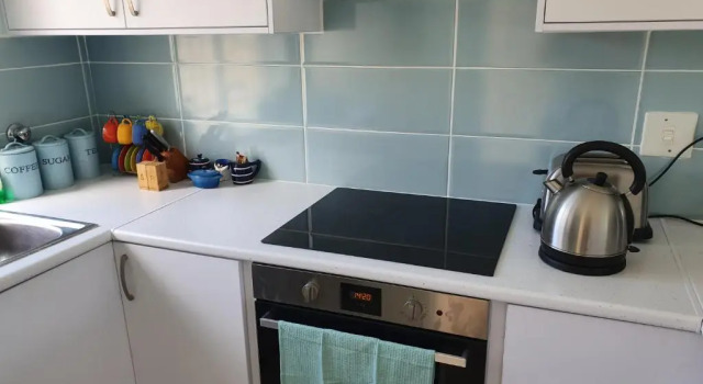 Апартаменты Sea and Mountain View Apartment