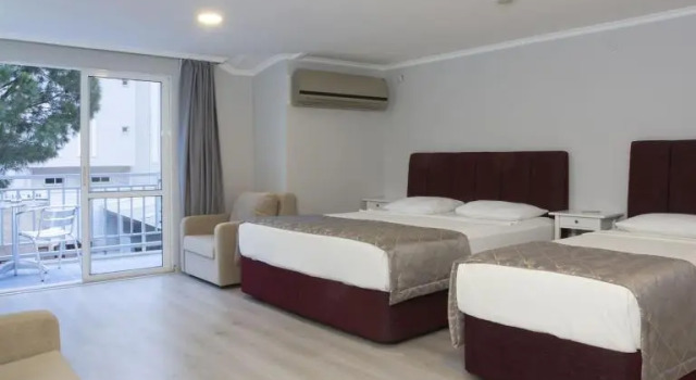 Трёхместный номер Standard с видом на море Hotel Mavi Deniz
