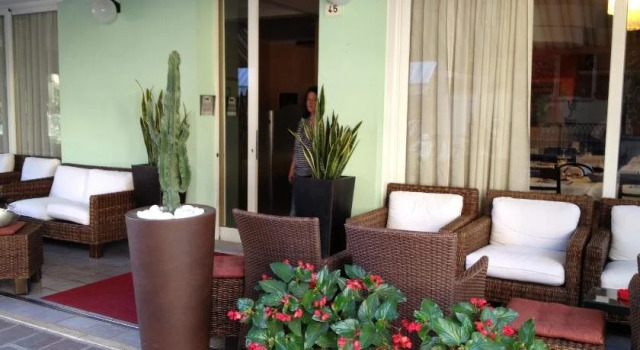 Hotel Ferrara, Забронировать Отель Каттолика Побережье Римини