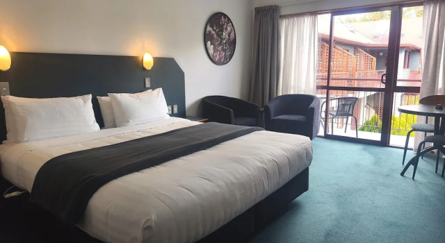 Двухместный люкс Premium с балконом Aspen Lodge Motel
