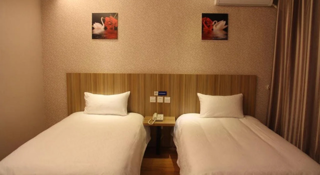 Eaka 365 Hotel Changli Railway Station, Book Hotel Changli Hebei