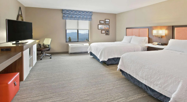Четырёхместный номер Standard Hampton Inn & Suites Spokane Valley