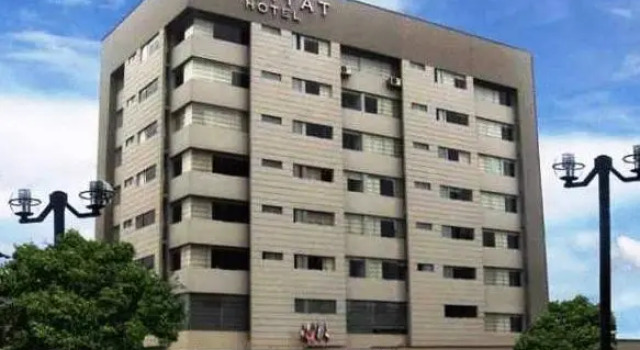 Люкс Executive Habitat Hotel