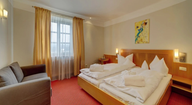 Hotel Haidmühler Hof, Varaa Hotelli Hotellit Baijeri pysäköinnillä, Pysäköinti