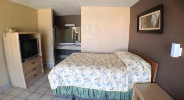 Номер Economy Budget Inn Motel
