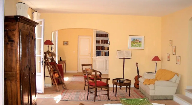 Villa With 5 Bedrooms in Saint Saturnin les Apt, With Wonderful Mounta