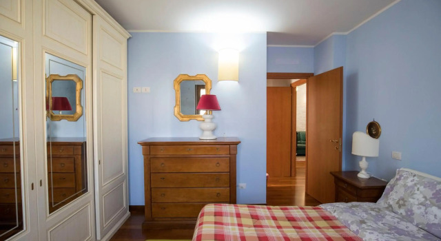 APPARTAMENTO SERGIO LUXURY Centro Santa Maria degli Angeli, Varaa Huoneisto Santa Maria degli Angeli 