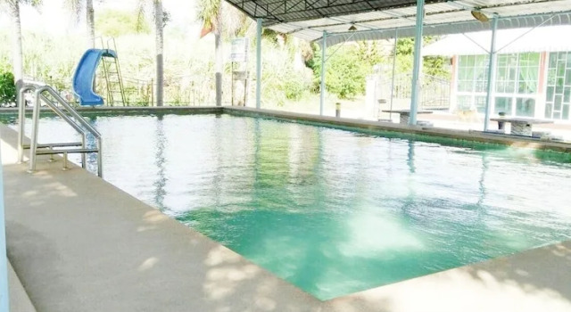Raveekan Resort, Varaa Lomakeskus Hotellit North-Eastern Thailand pysäköinnillä, Pysäköinti