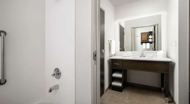Четырёхместный люкс c 1 комнатой Homewood Suites By Hilton Denver Airport Tower Road