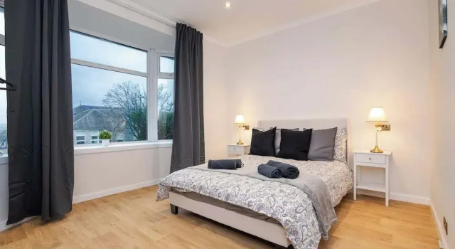 2bed House in Torry - Free Parking, Забронировать Дом для отпуска Виллы Абердина, рядом с Aberdeen Sheriff Court, Вилла