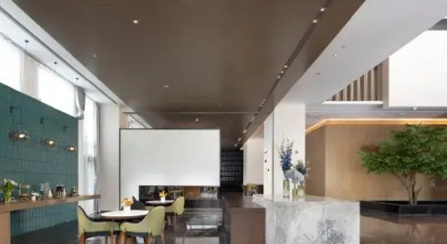 Leighton Hotel Hangzhou (Xintiandi Xiwen Street Subway Station)