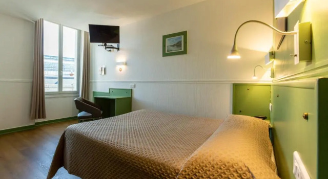 Номер Classic CitHotel Le Regina Bordeaux Gare Saint-Jean