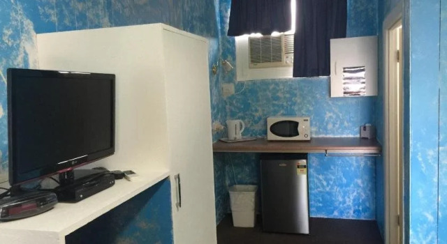 Tropical City Motor Inn, Book Hotel Ayr Queensland