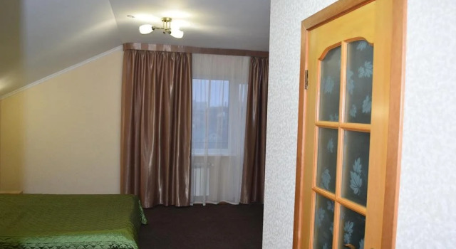 Veles, Book Hotel Hoteller og overnatningssteder i Brovary, Hotel