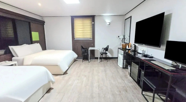 Номер Premium Osan J Hotel