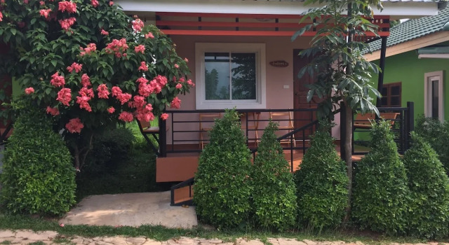 Семейная вилла с балконом Baan Ing Khao Resort