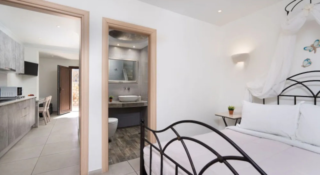 Апартаменты Classic с балконом Pithos Apartments