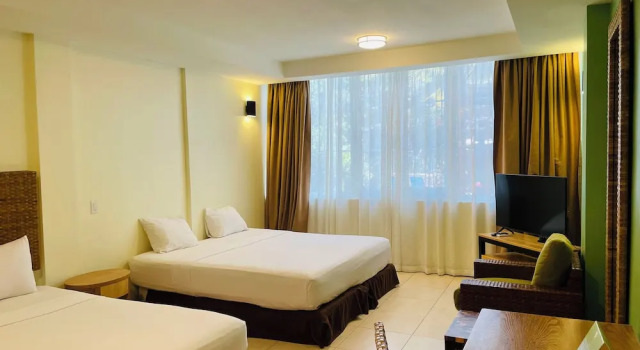 Havuz manzaralı çift kişilik küçük süit Jacana Amazon Wellness Resort