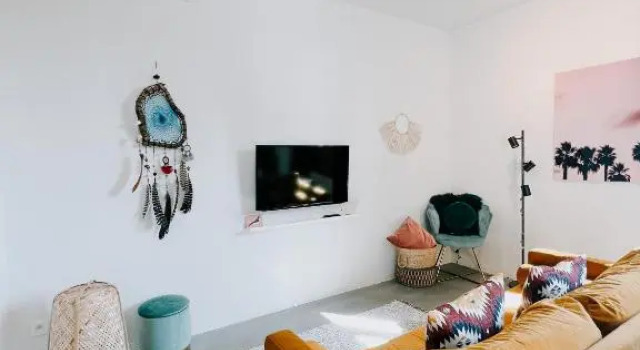 Modern & warm appartement 1-4 pers. (main floor)