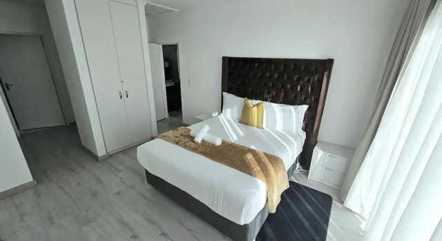 Dolphin Ridge Seaside Apartment