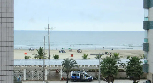 Pé na Areia Praia da Guilhermina