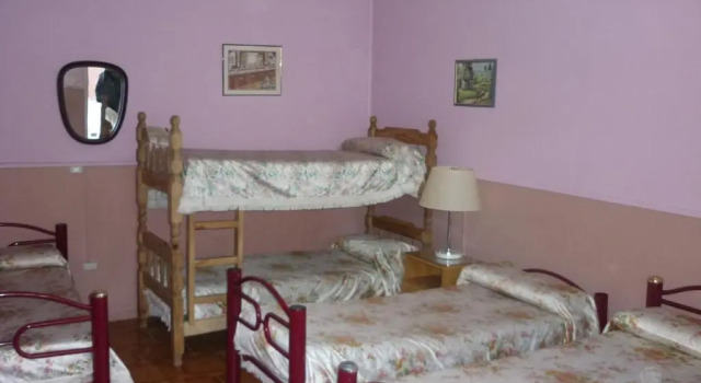 Четырёхместный номер Standard Hotel Paris