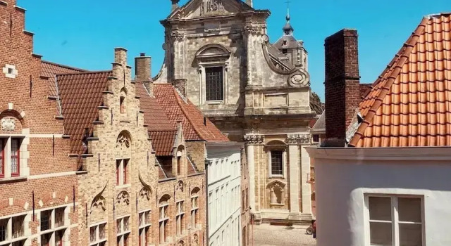 Maison Brunon, Забронировать Отель «постель и завтрак» Исторический центр Брюгге, рядом с Рыночная площадь Брюгге
