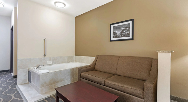 Двухместный люкс Best Western Plus Burleson Inn & Suites