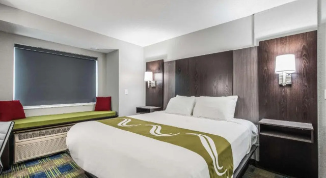 Люкс Quality Inn Owatonna near Medical Center