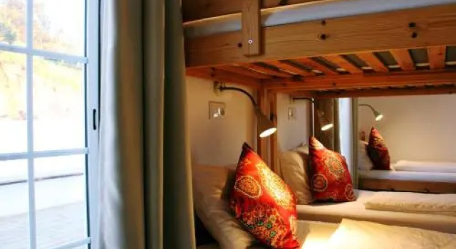 Sunshine Hostel, Book Hostel Hostels in Oeste, Hostel