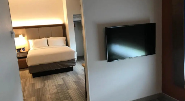 Четырёхместный номер Deluxe Holiday Inn Express Orlando - South Davenport by IHG