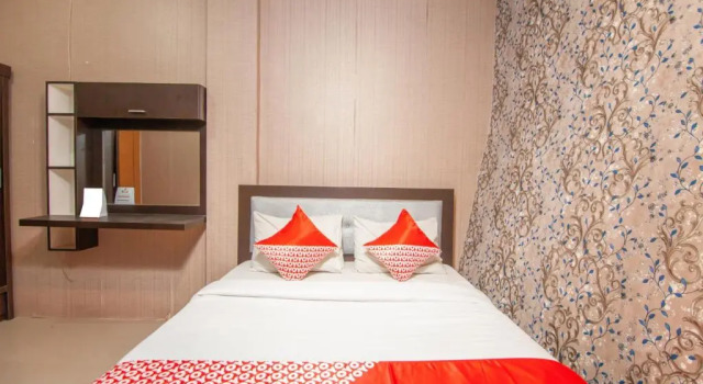 Люкс Deluxe OYO 2310 Residence 68