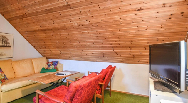 Awesome Home in Tived With 2 Bedrooms, Rezerwuj Hotel Tid 
