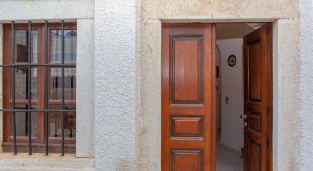 Vrodos House