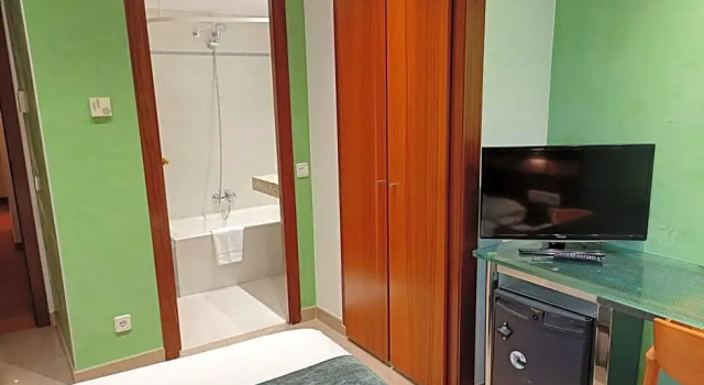 Одноместный номер Standard Hotel Iris