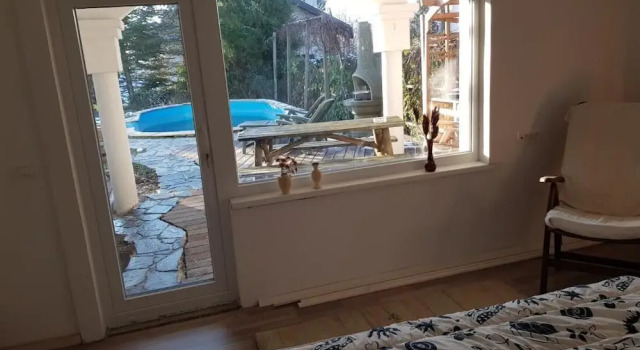 Exclusive Apartment In Villa With Private Garden, Забронировать Апартаменты/квартира Отели Среднесловенского региона с парковкой, Парковка