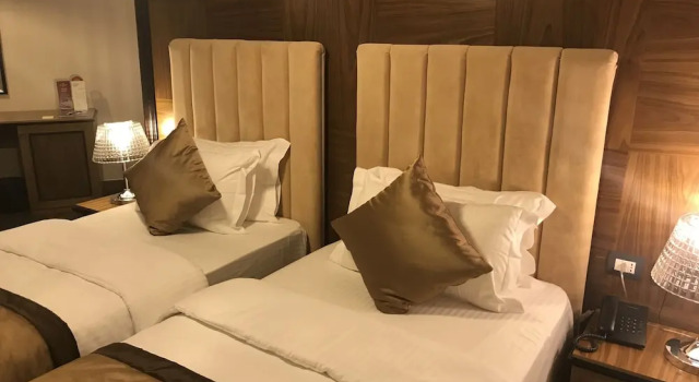 Двухместный номер Deluxe с видом на парк Hotel Colosseo Tirana