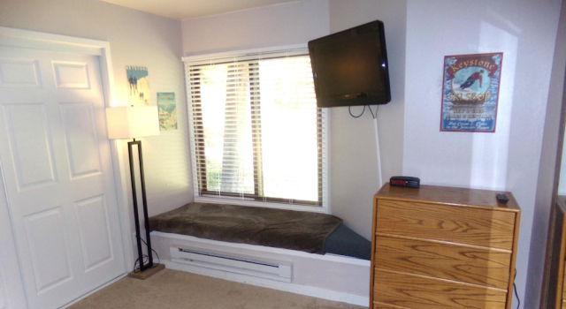 Четырёхместный номер Standard с балконом Wild Irishman 2 bed 2 bath Sleeps 9 WIBH