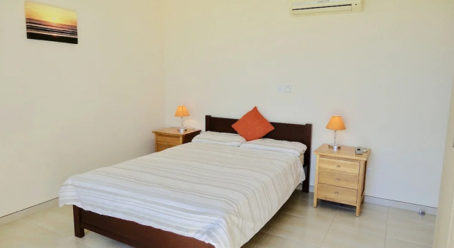 Stunning 2-bed Apartment in Poli Crysochous