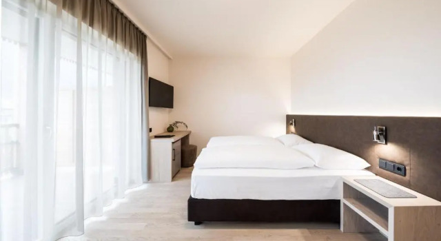Полулюкс с балконом Hotel Torgglhof Kaltern