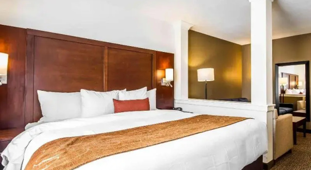 Номер Standard Comfort Suites Woodland - Sacramento Airport