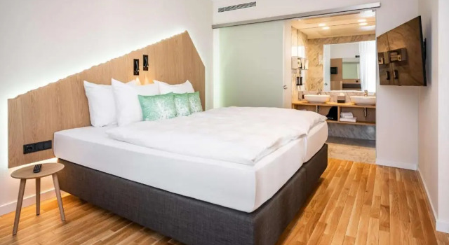 Люкс ARCOTEL HafenCity Dresden
