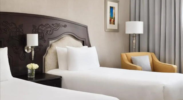 Двухместный номер Standard Crowne Plaza Riyadh Al Waha by IHG