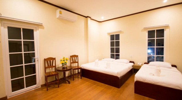 Sunbeam Hotel