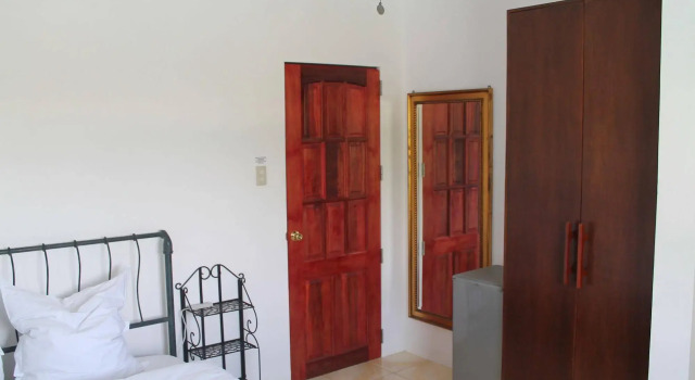 Roger's Place Guesthouse 