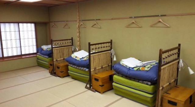 Кровать в общем номере (женский номер) Dyeing and Hostel Nakashimaya - Female Only