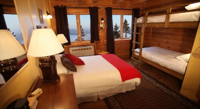 Четырёхместный номер Superior Auberge Cap au Leste